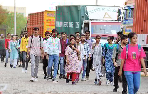 Workers at Amazon warehouse